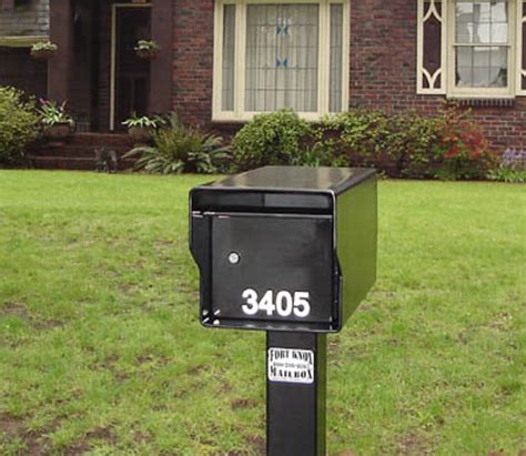 metal mailbox house|heavy duty steel mailboxes.